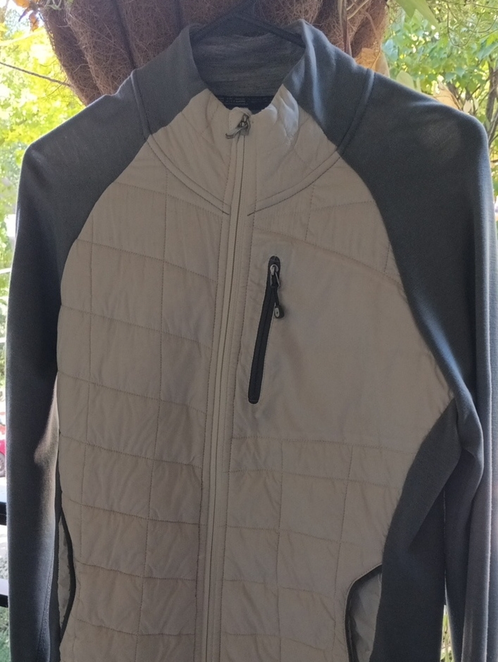 Smartwool Quilted Gray and White Performance Jacket